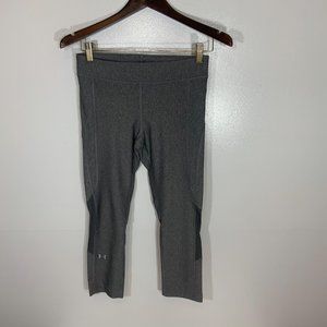 NWT Under Armour Medium Cropped Legging